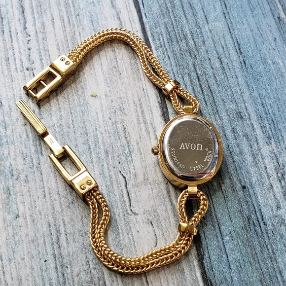 Avon Analog watch. - Picture 7 of 15